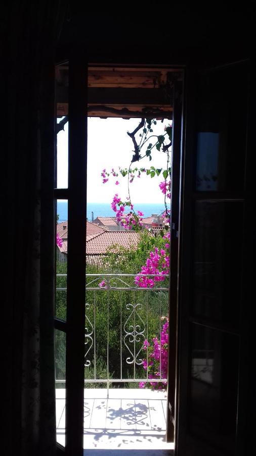 Iliolithos Rooms Kardamyli Exterior photo
